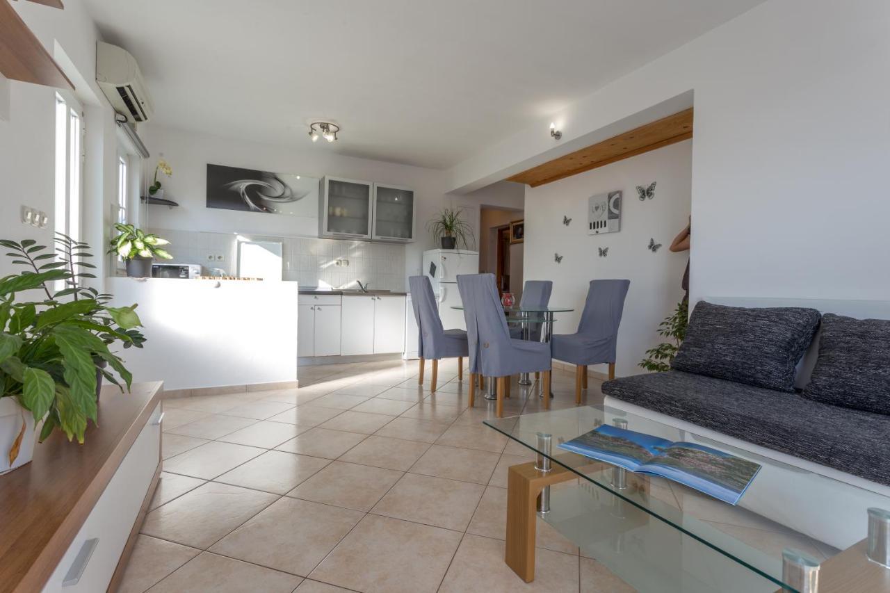 Apartman Lucy Hvar Town Luaran gambar
