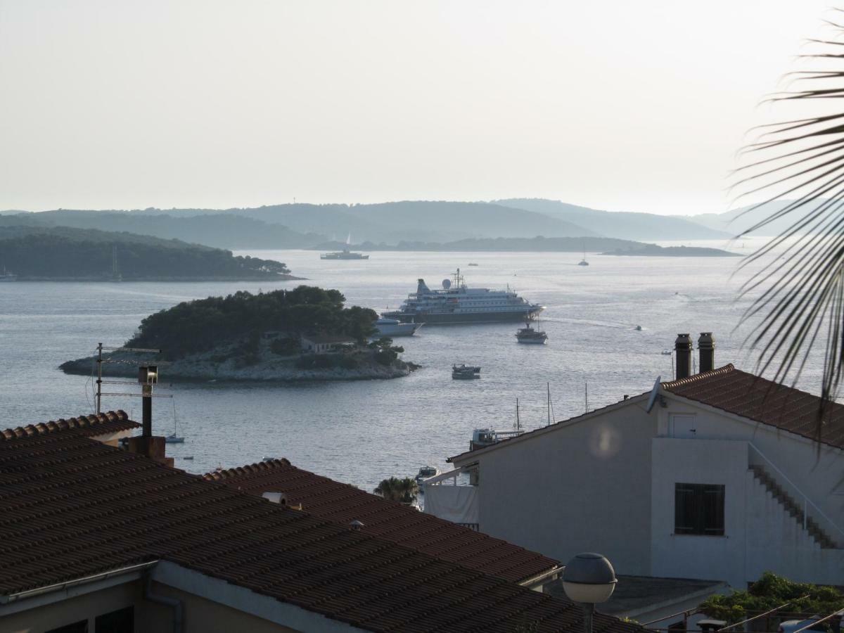 Apartman Lucy Hvar Town Luaran gambar
